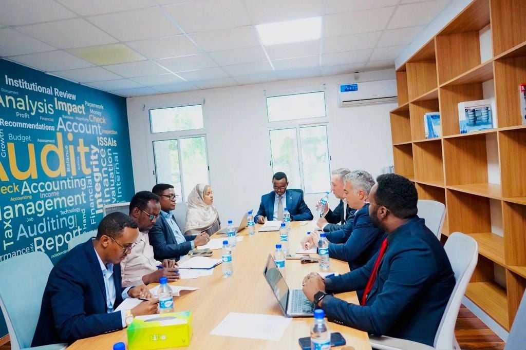 Soomaaliya oo wadda dabagalka dakhliga Dekedda Muqdisho