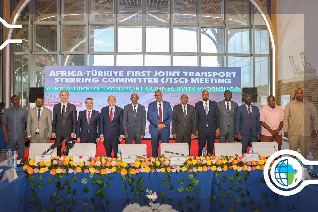 Jabuuti oo martigelisay kulanka isku xirka gaadiidka Turkiga iyo Afrika