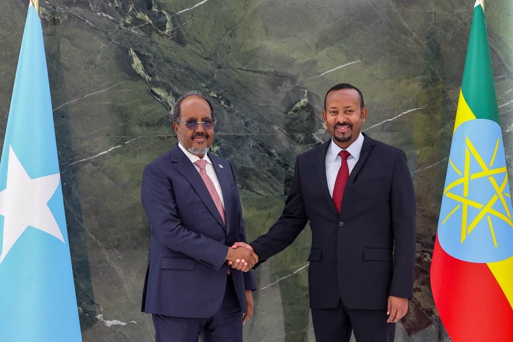 Tigray, Baydhabo, Abiy iyo Xasan: Kee La Caawiyaa, Keese Wax Caawiya?
